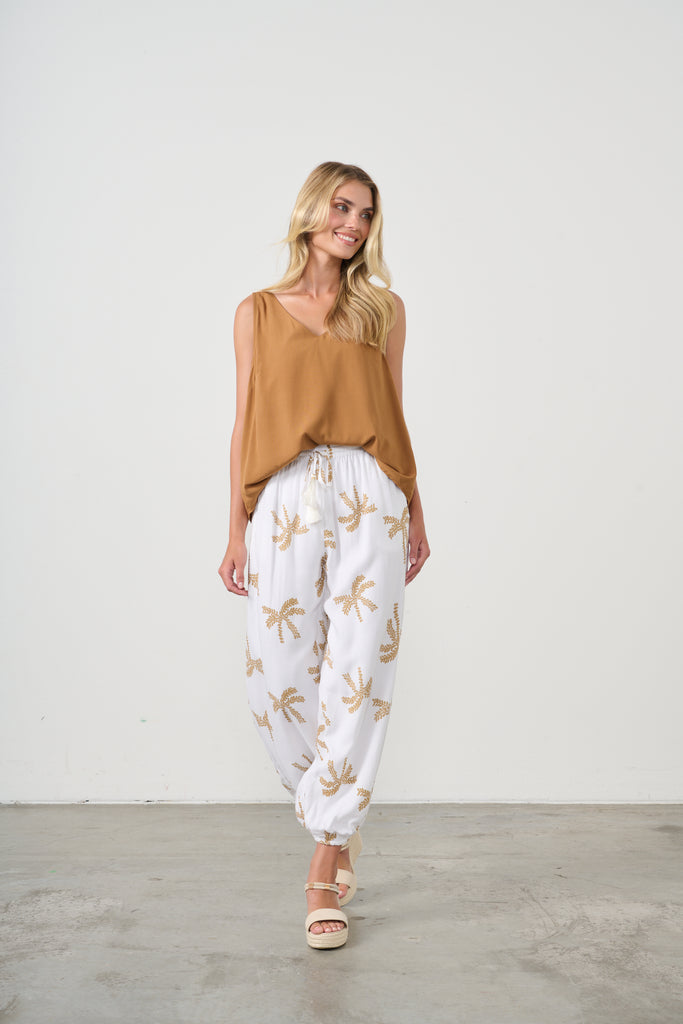 Elastic Hem Pant By Holmes & Fallon - The Palms Print