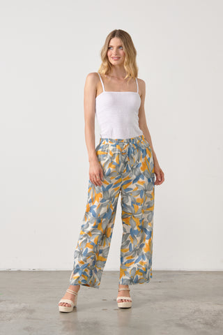 Elastic Waist Pocket Pants By Holmes & Fallon - Print