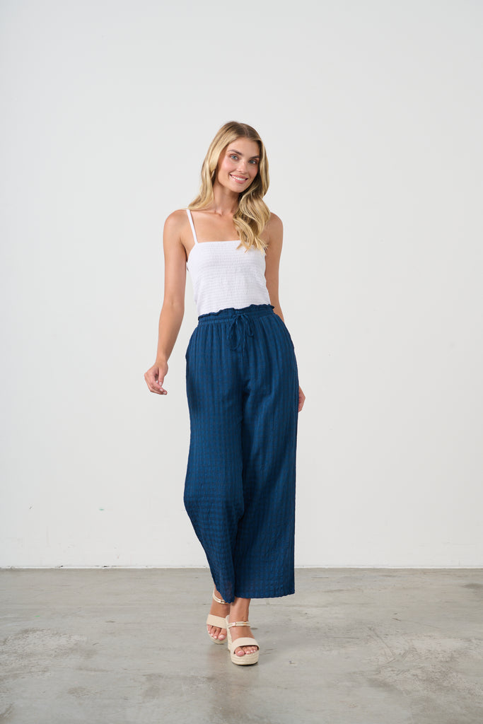 Seersucker Elastic Waist Pant By Holmes & Fallon - Navy
