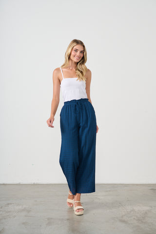 Seersucker Elastic Waist Pant By Holmes & Fallon - Navy