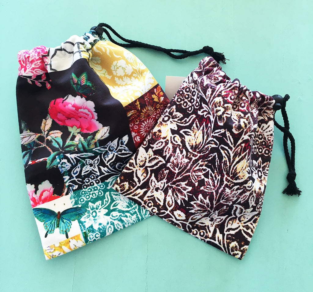 Velvet Set of Two Drawstring Bags – Gazebo Black